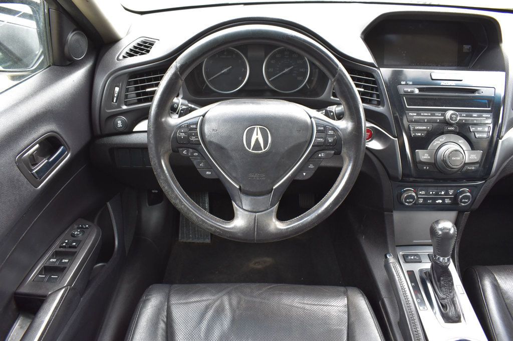 2013 Acura ILX 4dr Sedan 2.0L Tech Pkg - 23001895 - 24