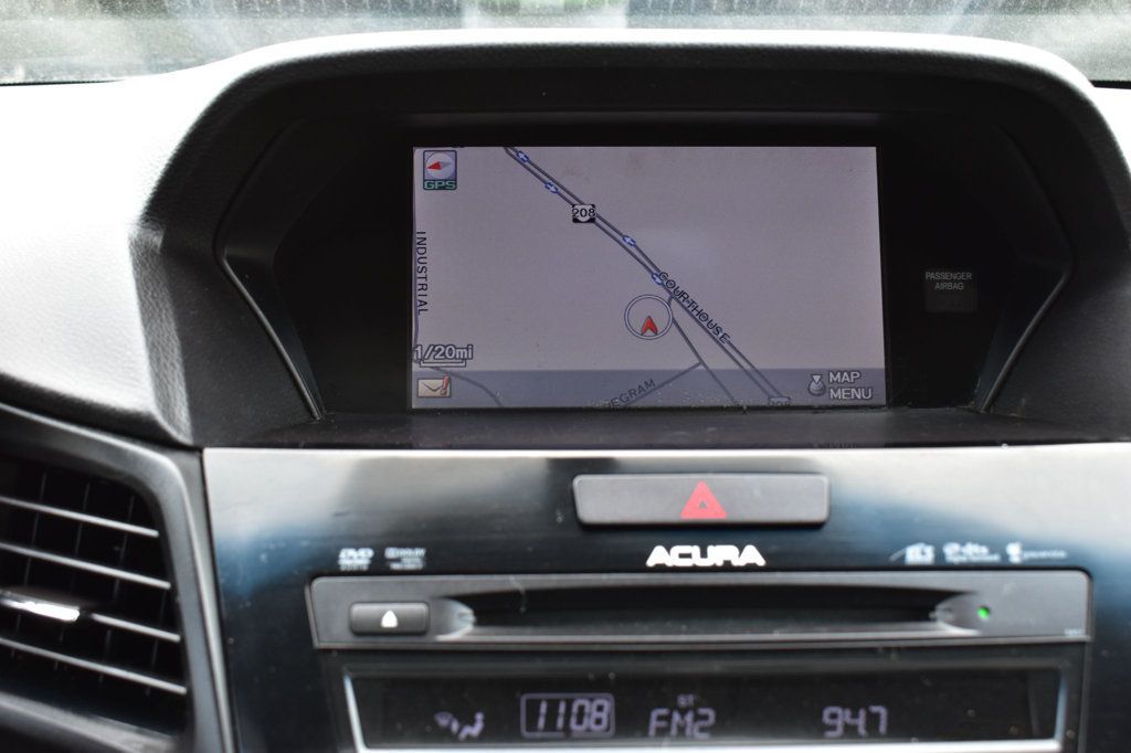 2013 Acura ILX 4dr Sedan 2.0L Tech Pkg - 23001895 - 33