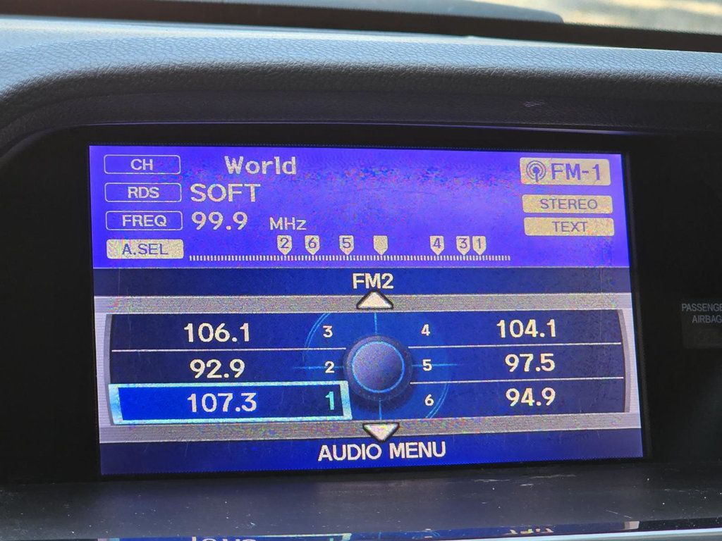 2013 Acura ILX 2.0L Technology photo 16