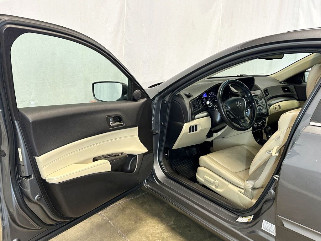 2013 Acura ILX 4dr Sedan 2.0L Tech Pkg - 23039319 - 13