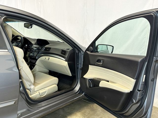 2013 Acura ILX 4dr Sedan 2.0L Tech Pkg - 23039319 - 14