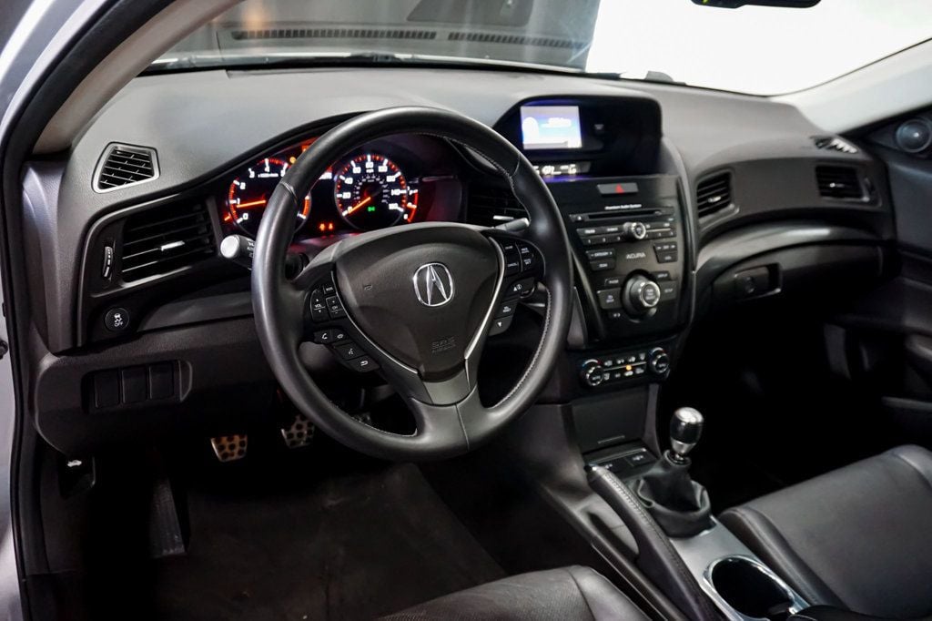 2013 Acura ILX 2.4L Premium photo 10