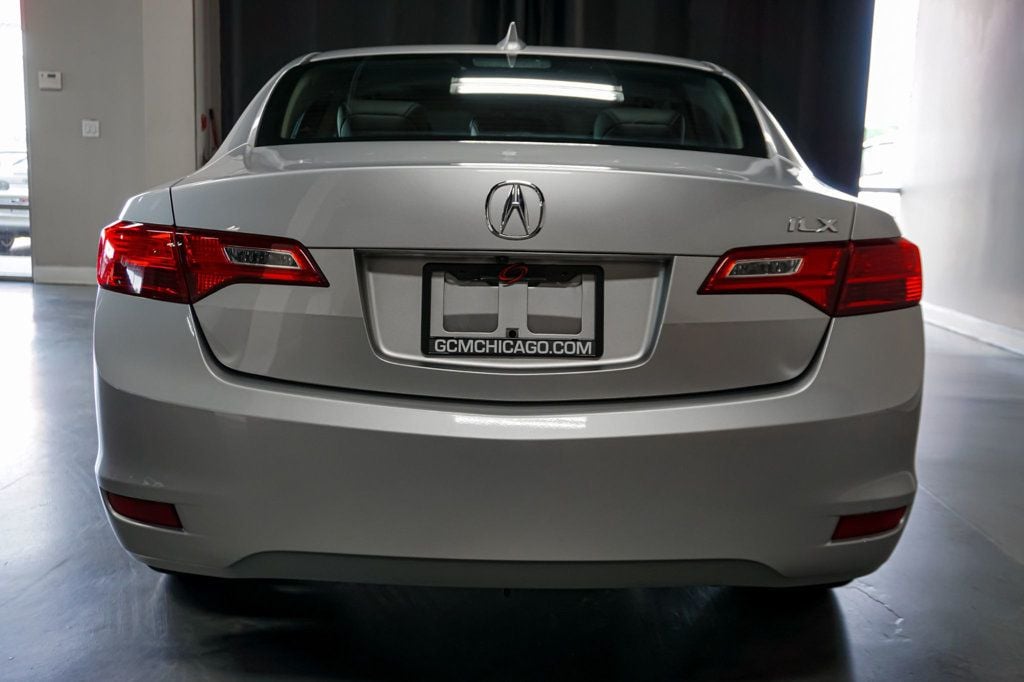 2013 Acura ILX 2.4L Premium photo 16