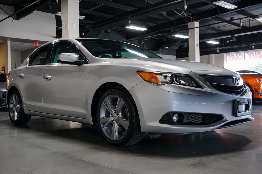 2013 Acura ILX 2.4L Premium photo 2