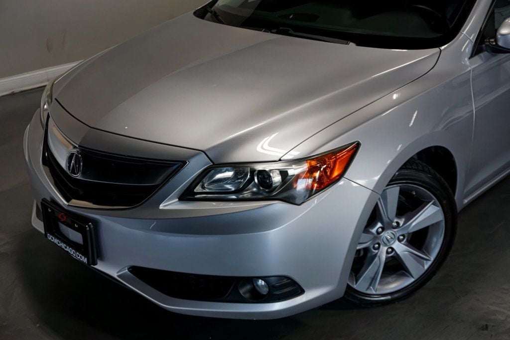 2013 Acura ILX 2.4L Premium photo 30