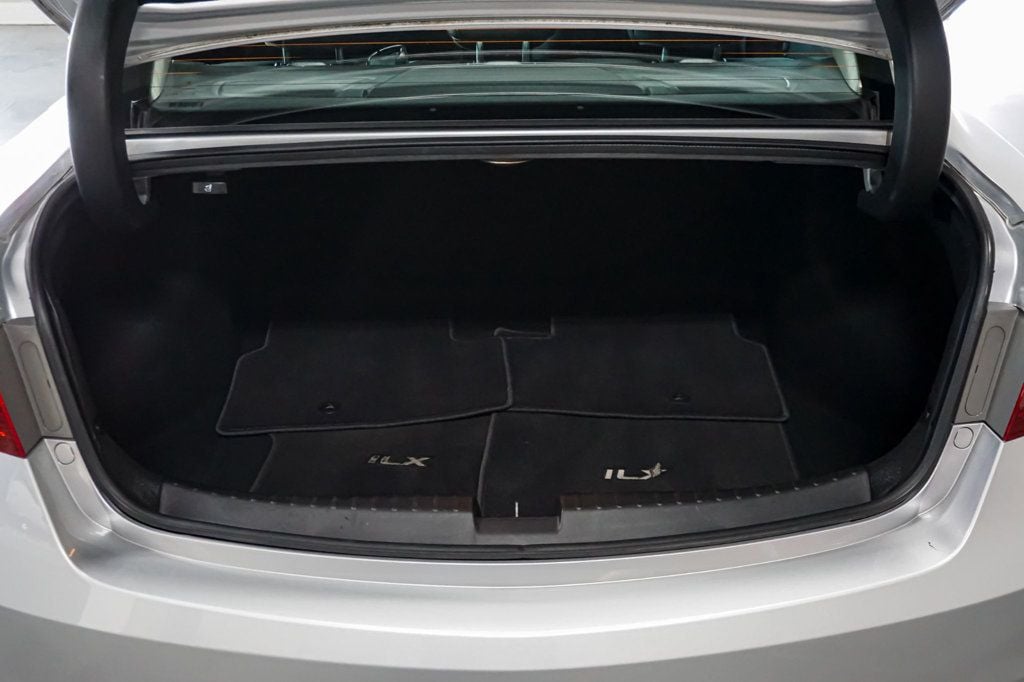 2013 Acura ILX 2.4L Premium photo 41