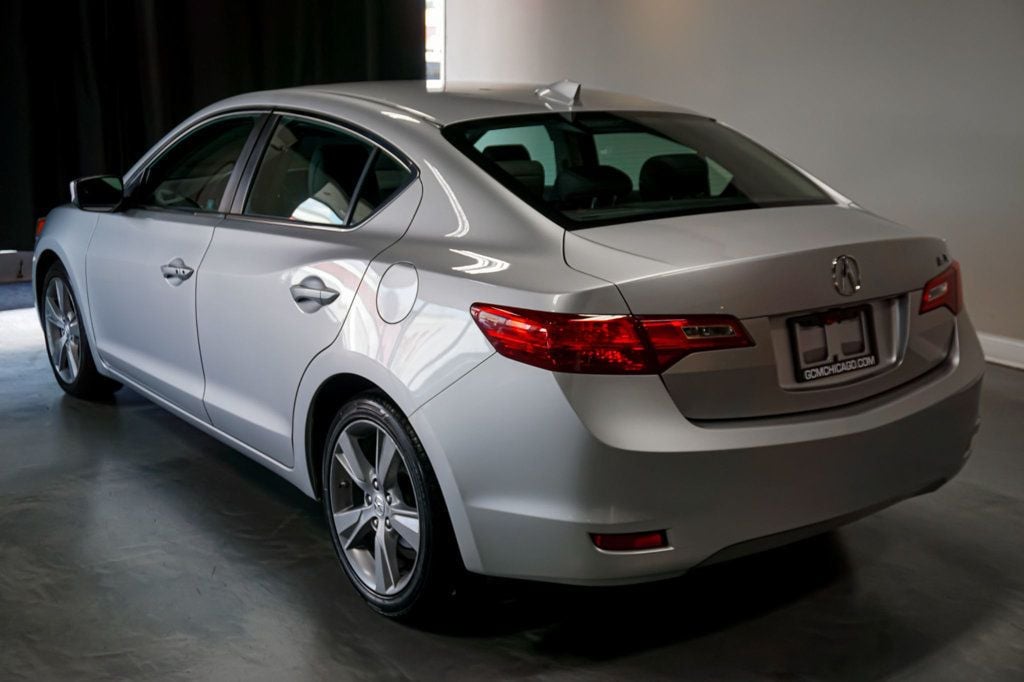 2013 Acura ILX 2.4L Premium photo 42