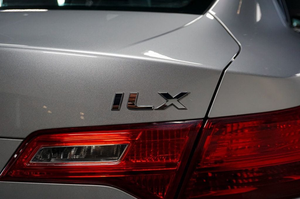2013 Acura ILX 2.4L Premium photo 49