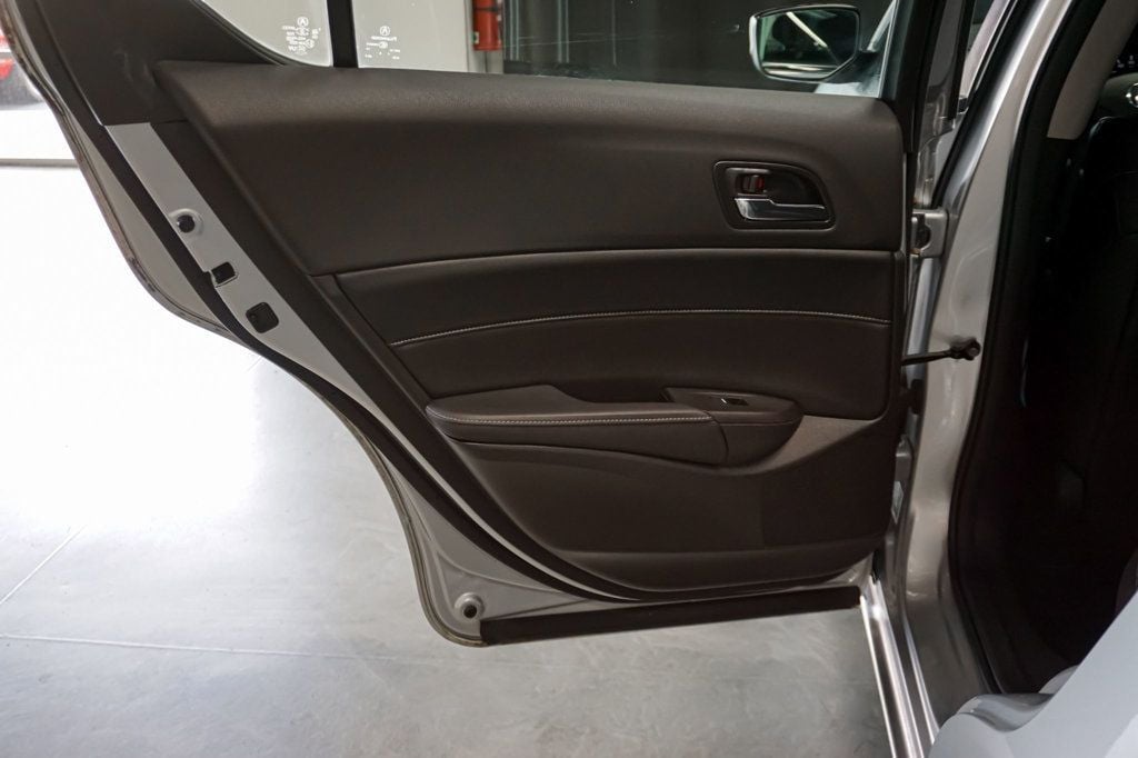 2013 Acura ILX 2.4L Premium photo 55