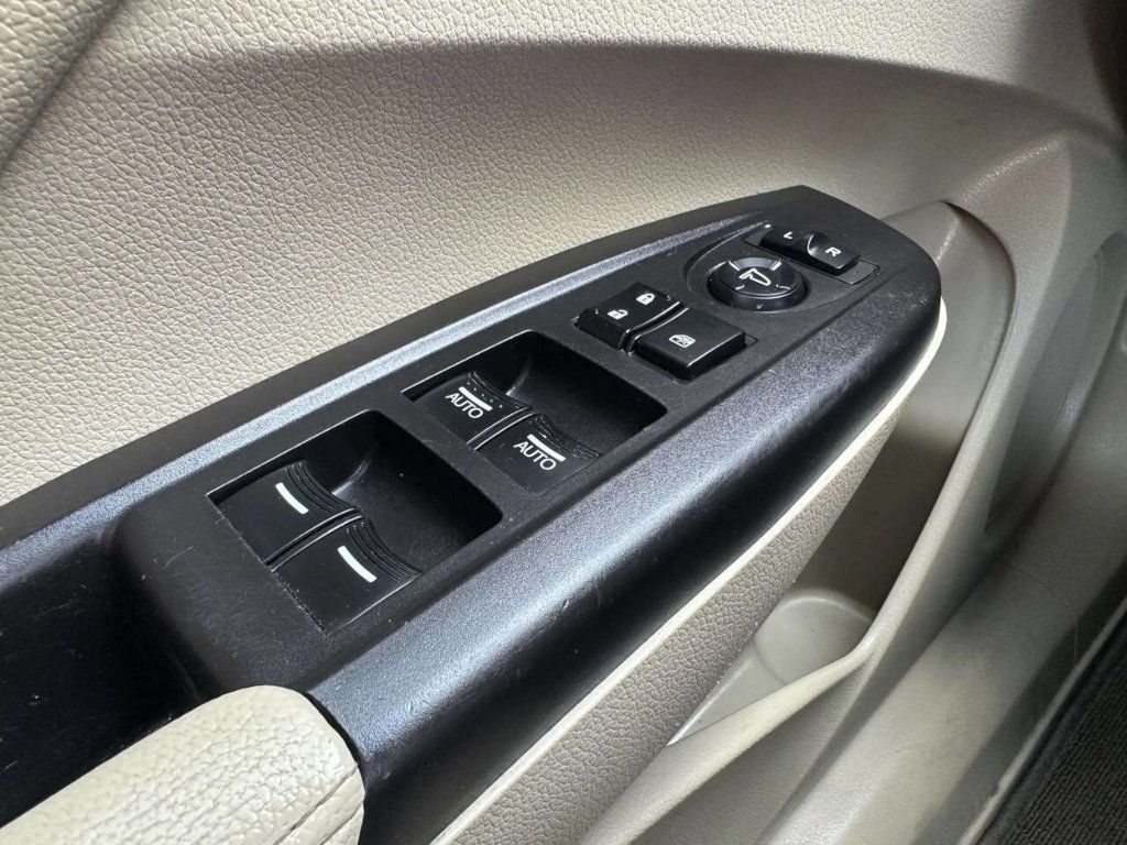 2013 Acura RDX AWD 4dr Tech Pkg - 23041375 - 28