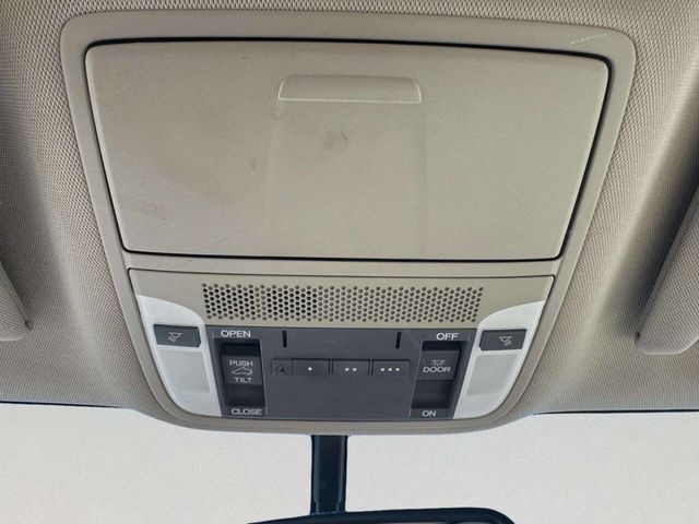 2013 Acura RDX AWD 4dr Tech Pkg - 23041375 - 38
