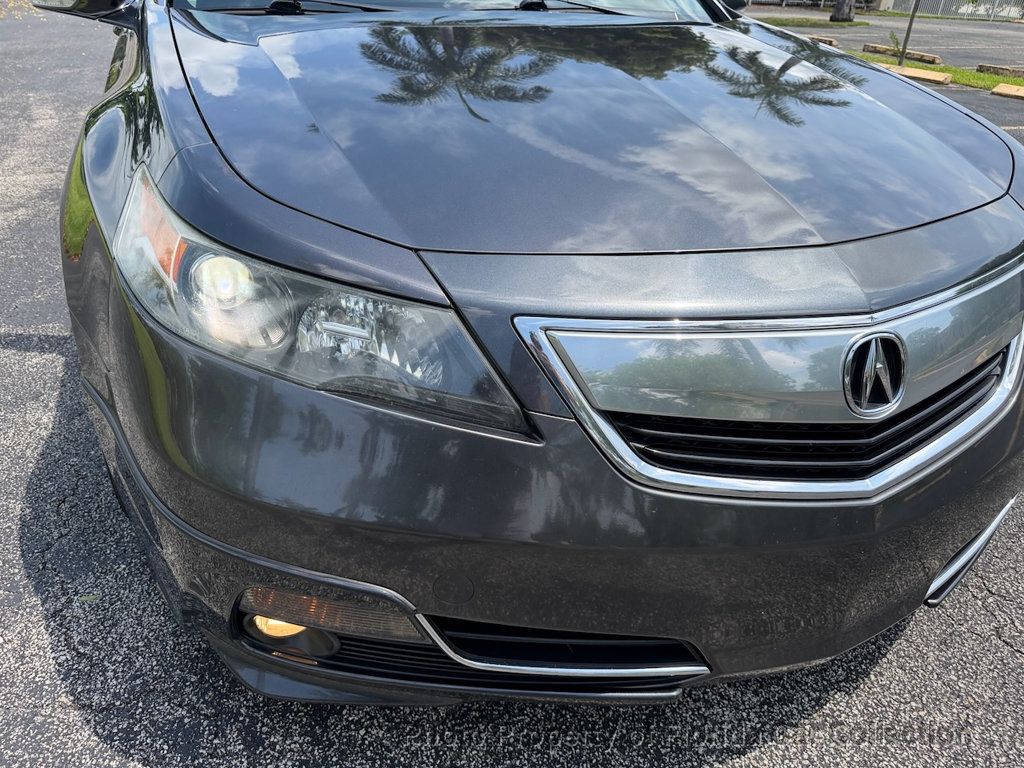 2013 Acura TL SH-AWD Tech 6-Speed Manual Sedan - 23026882 - 18