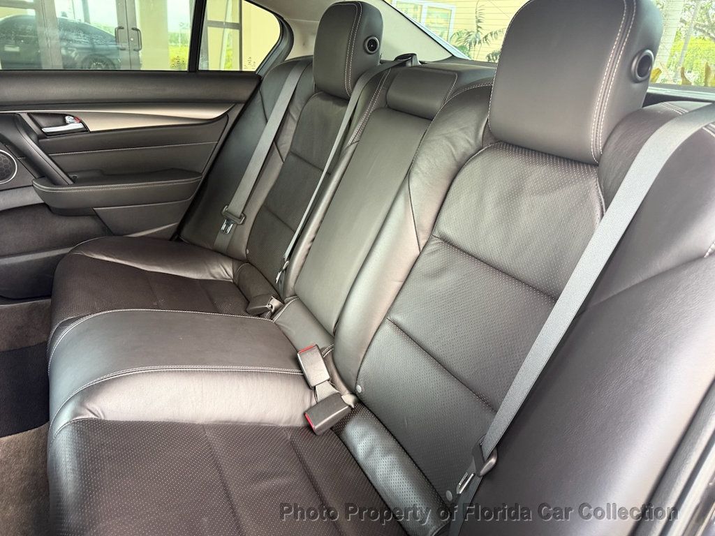 2013 Acura TL SH-AWD Tech 6-Speed Manual Sedan - 23026882 - 39