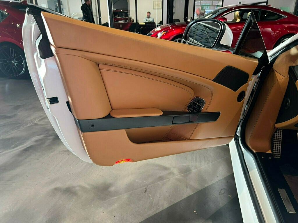 2013 Aston Martin Vantage 6SpeedManual!!!/PowerConvertibleTop/ParkSensors/MemorySeats/NAV - 22946522 - 17