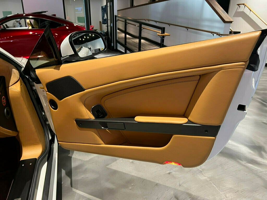 2013 Aston Martin Vantage 6SpeedManual!!!/PowerConvertibleTop/ParkSensors/MemorySeats/NAV - 22946522 - 22