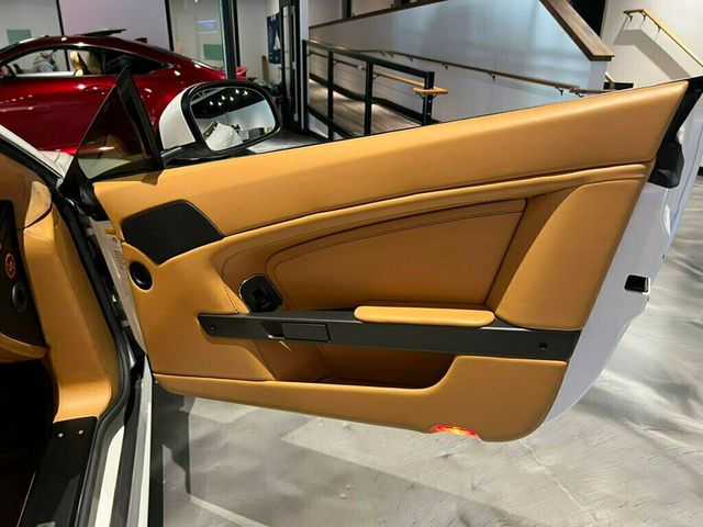 2013 Aston Martin Vantage 6SpeedManual!!!/PowerConvertibleTop/ParkSensors/MemorySeats/NAV - 22946522 - 22