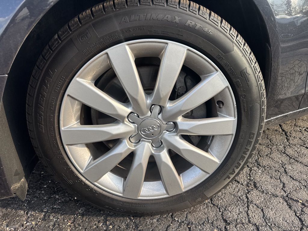 2013 Audi A4 4dr Sedan Automatic quattro 2.0T Premium - 23013287 - 1