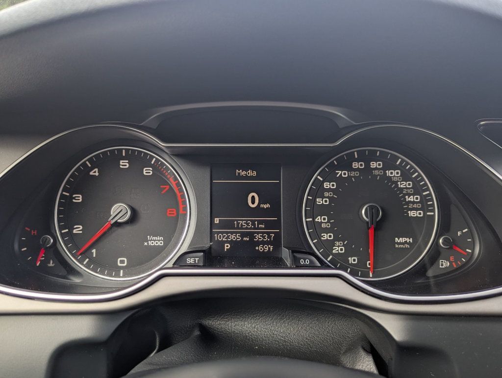 2013 Audi A4 2.0T Premium photo 25