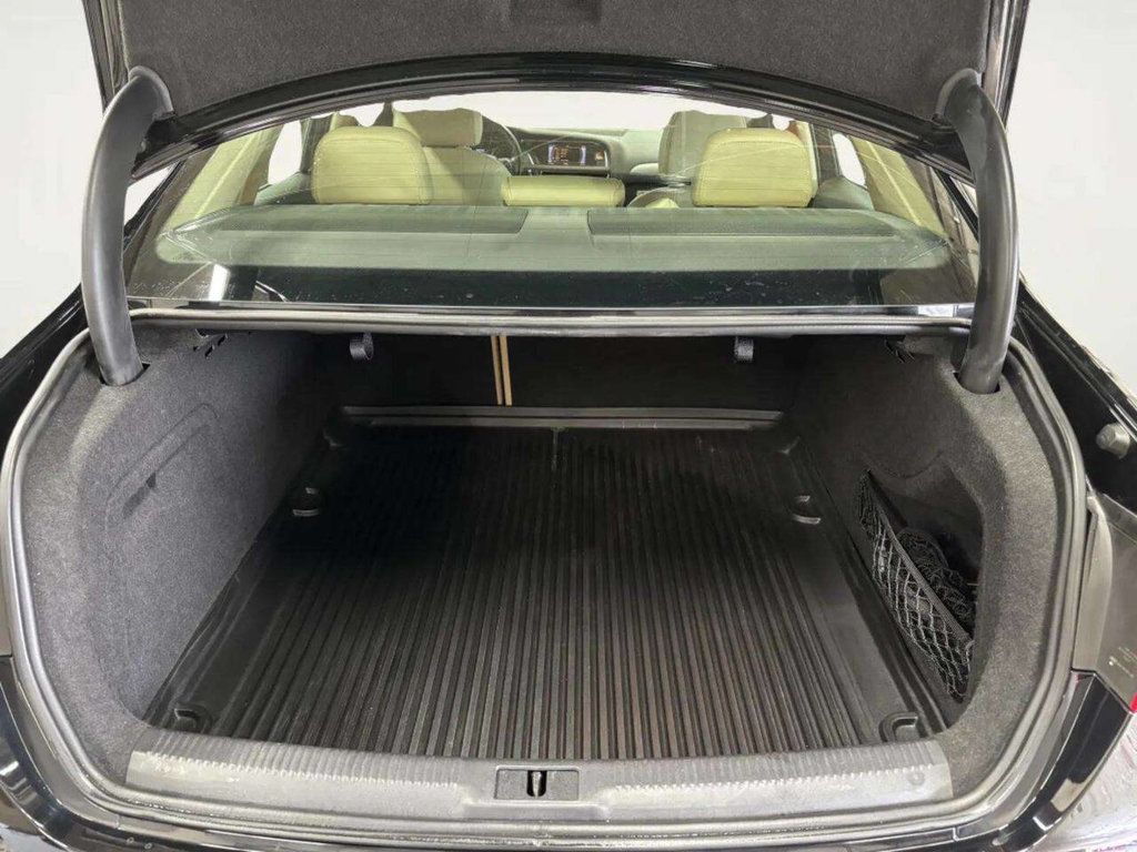 2013 Audi A4 4dr Sedan Automatic quattro 2.0T Premium Plus - 23020823 - 5