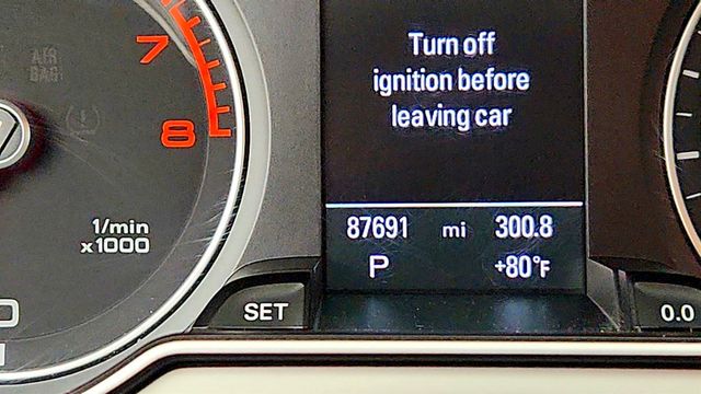 2013 Audi A4 4dr Sedan Automatic quattro 2.0T Premium Plus w/ MMI Navigation - 23074409 - 15