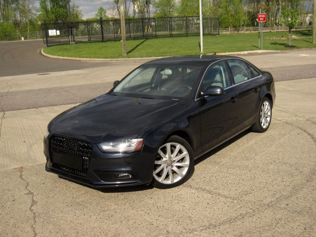 2013 Audi A4 4dr Sedan Manual quattro 2.0T Premium Plus - 23015091 - 3