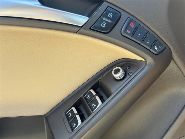 2013 Audi A5 Cabriolet 2dr Cabriolet Auto quattro 2.0T Premium Plus - 22916462 - 23