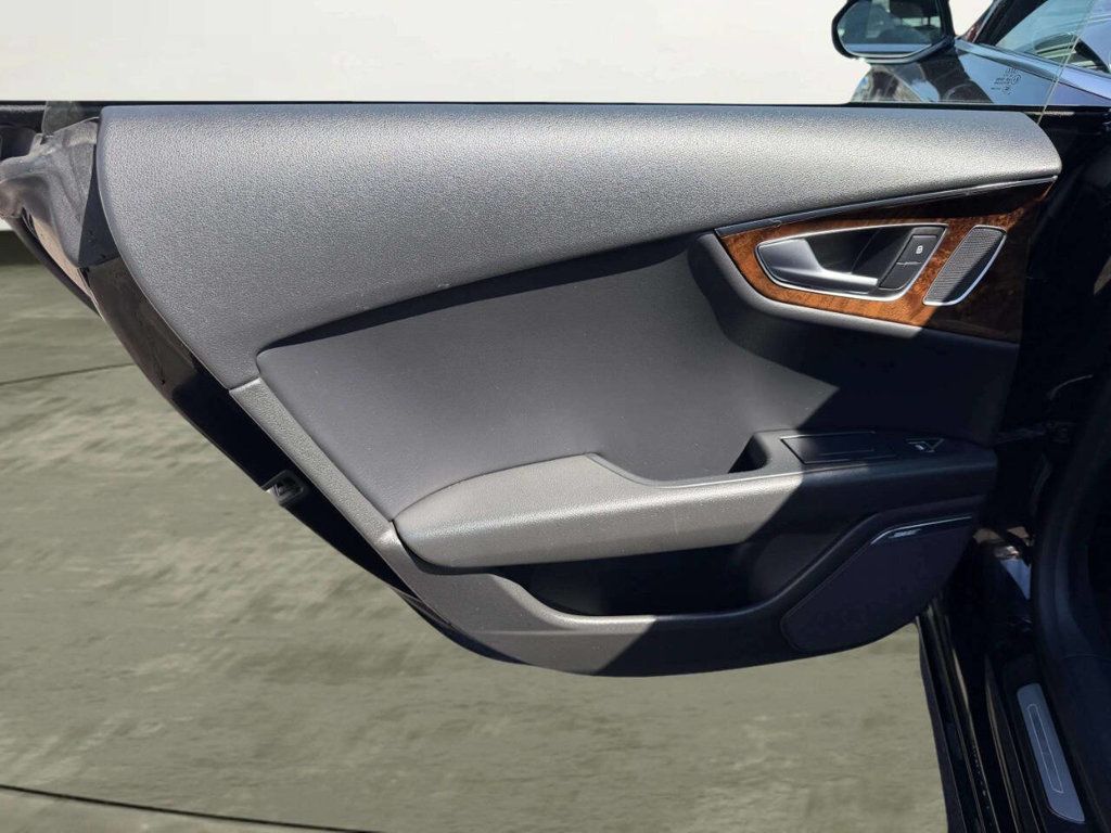 2013 Audi A7 4dr Hatchback quattro 3.0 Prestige - 23002114 - 19