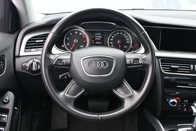 2013 Audi allroad Premium Plus - 23047672 - 11