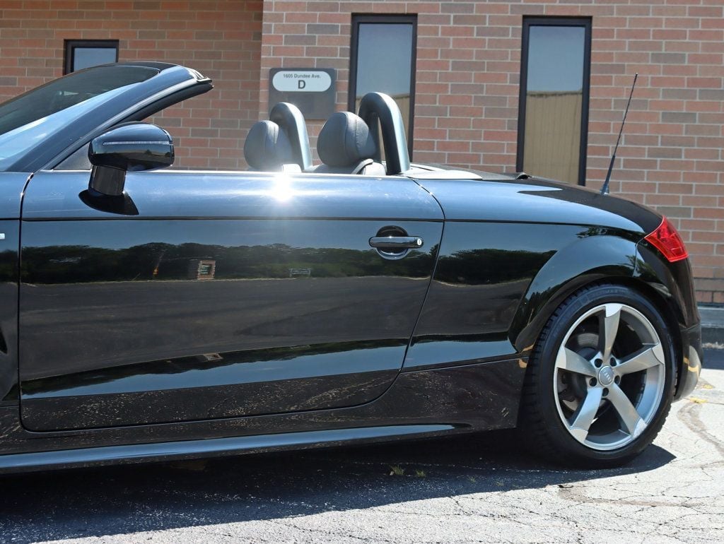 2013 Audi TT Roadster Quattro 2.0T Prestige photo 3
