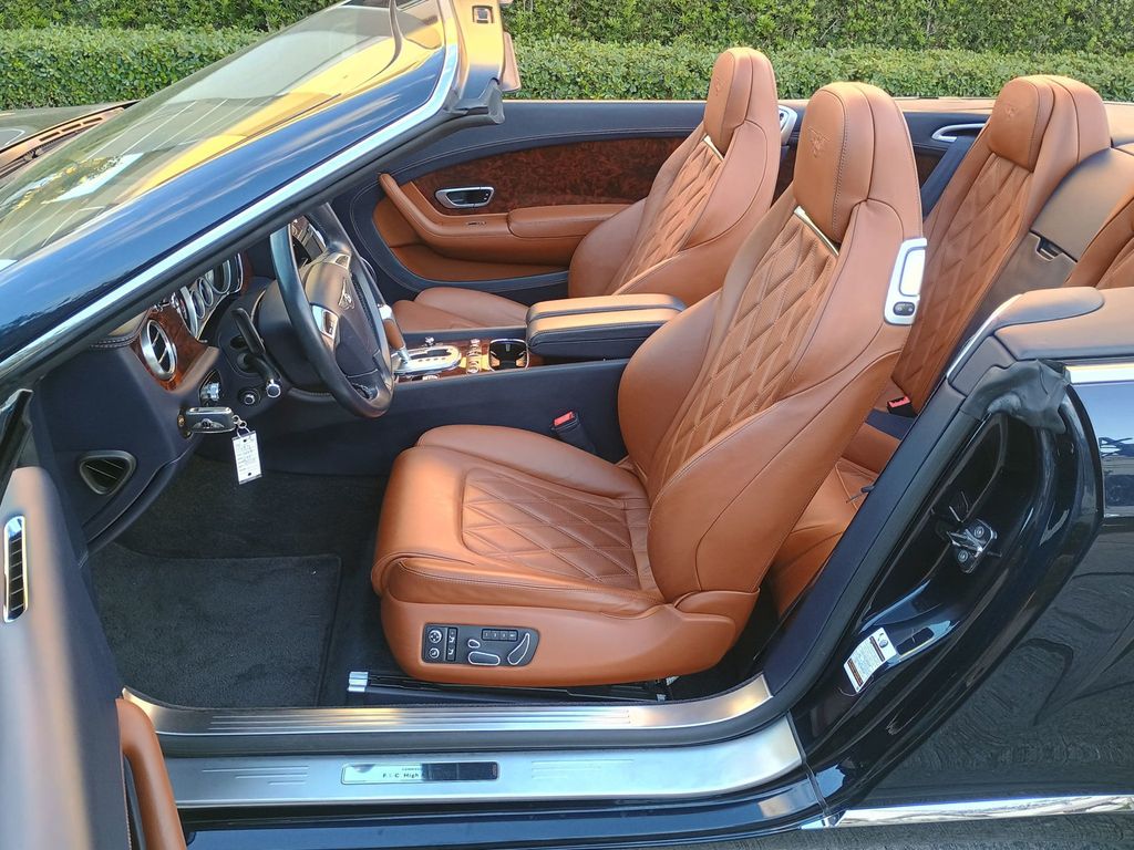 2013 Bentley Continental GT 2dr Convertible - 22950361 - 13