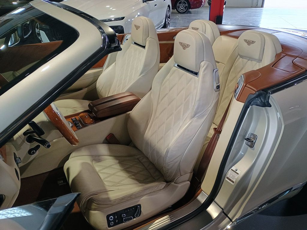 2013 Bentley Continental GT 2dr Convertible Clean Carfax - 23022896 - 17