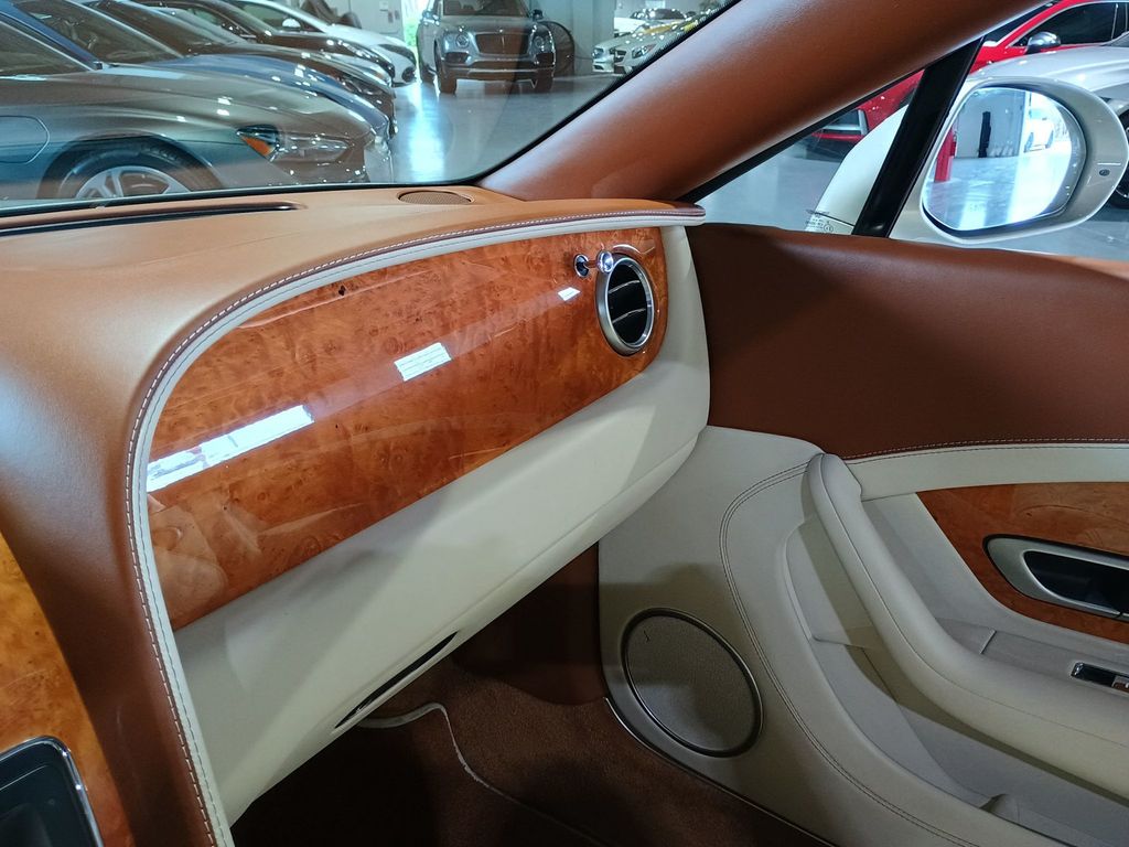 2013 Bentley Continental GT 2dr Convertible Clean Carfax - 23022896 - 26