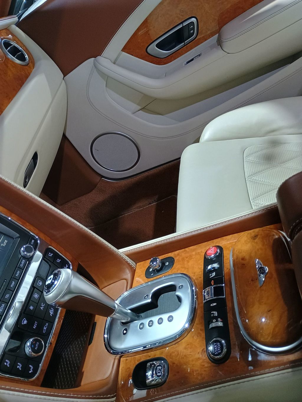 2013 Bentley Continental GT 2dr Convertible Clean Carfax - 23022896 - 29