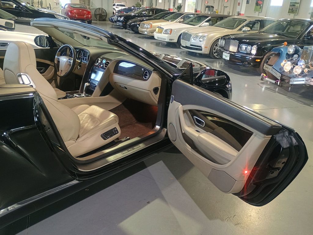2013 Bentley Continental GT 2dr Convertible Clean Carfax Florida Car - 22976639 - 32