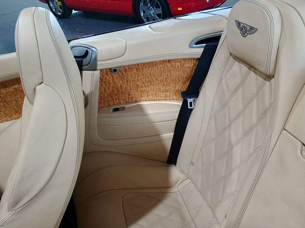2013 Bentley Continental GT 2dr Convertible Mulliner Clean Carfax - 23076123 - 31