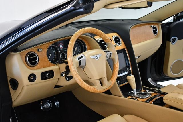 2013 Bentley Continental GT V8 2dr Convertible - 22483206 - 25