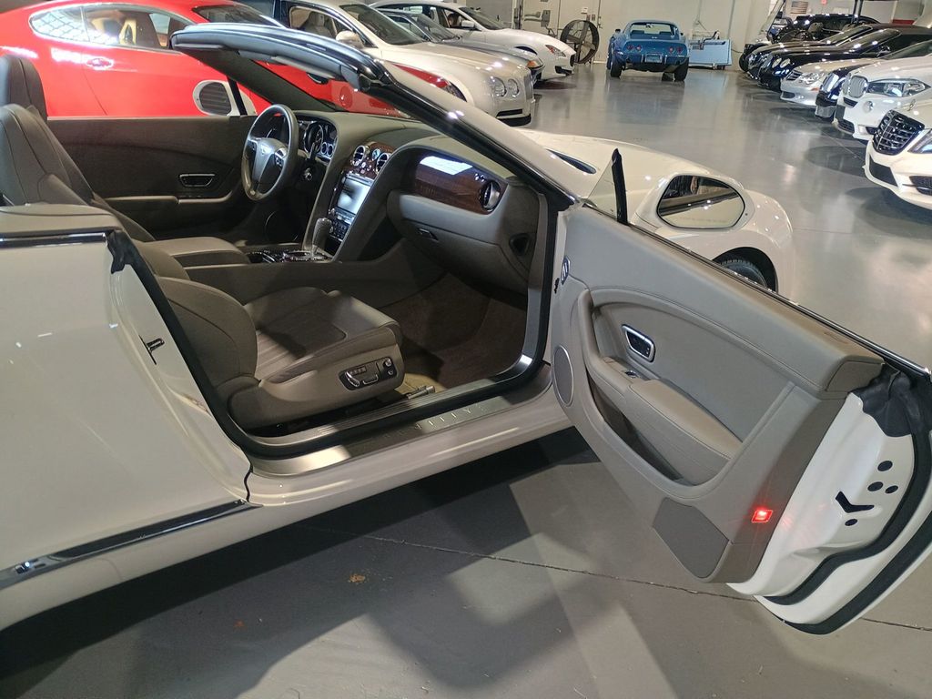 2013 Bentley Continental GT V8 2dr Convertible 1 Owner Clean Carfax - 22949255 - 32