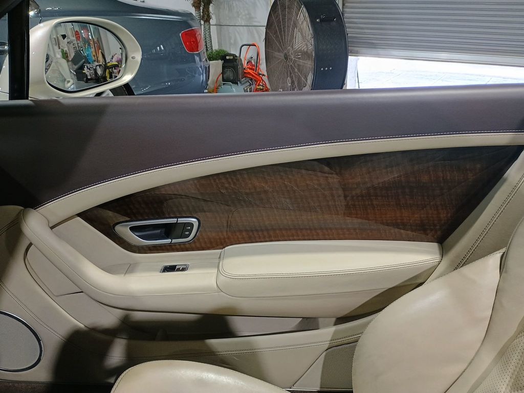 2013 Bentley Continental GT V8 2dr Convertible Clean AutoCheck Florida Car - 23033134 - 26