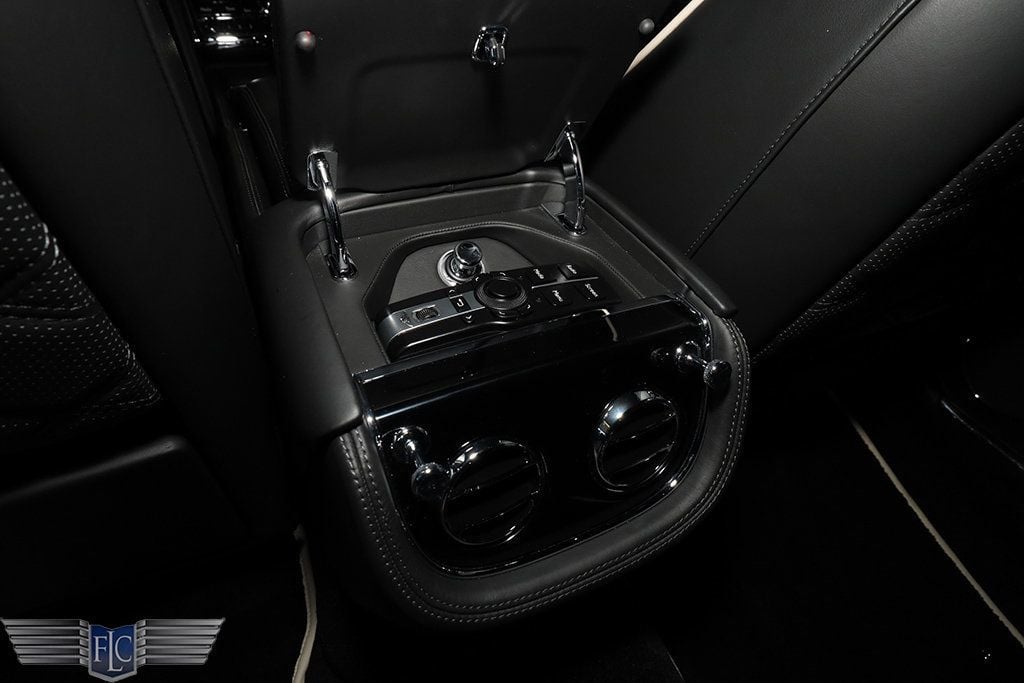 2013 Bentley Mulsanne Mulliner Sedan - 23023226 - 21