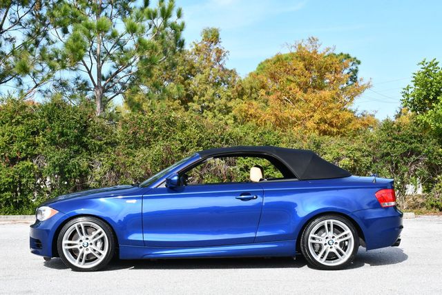 2013 BMW 1 Series 135i Convertible W/M Sport and Premium Packages - 22956594 - 32