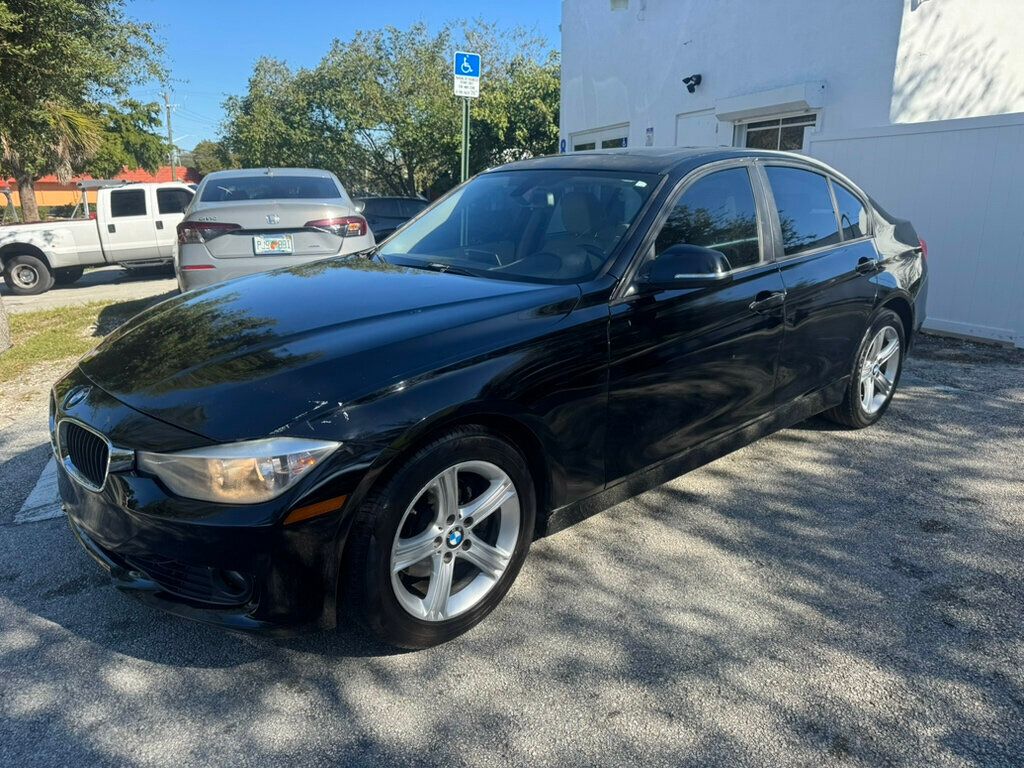 2013 BMW 3 Series 328i - 22981187 | Video 1