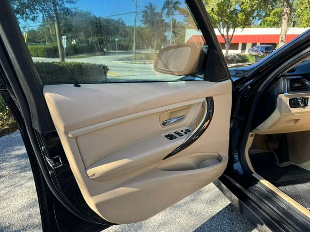 2013 BMW 3 Series 328i - 22981187 - 10