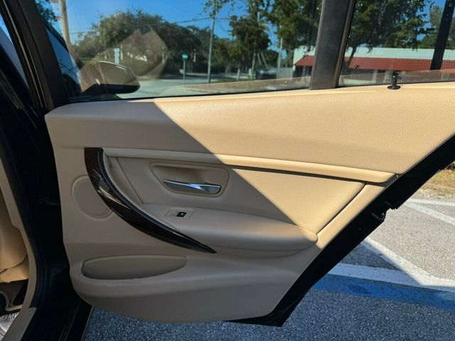 2013 BMW 3 Series 328i - 22981187 - 11