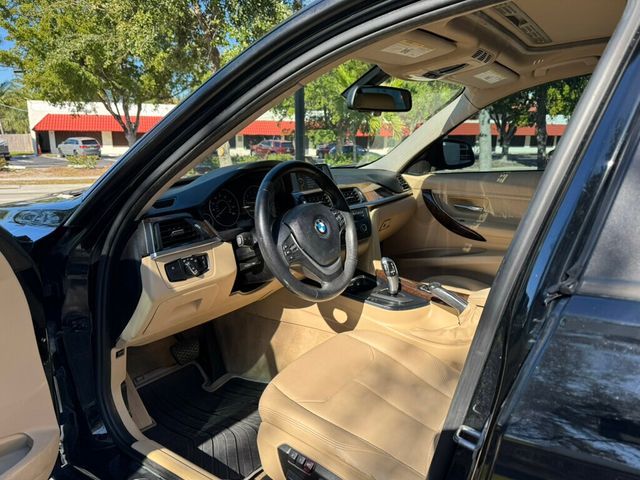 2013 BMW 3 Series 328i - 22981187 - 3