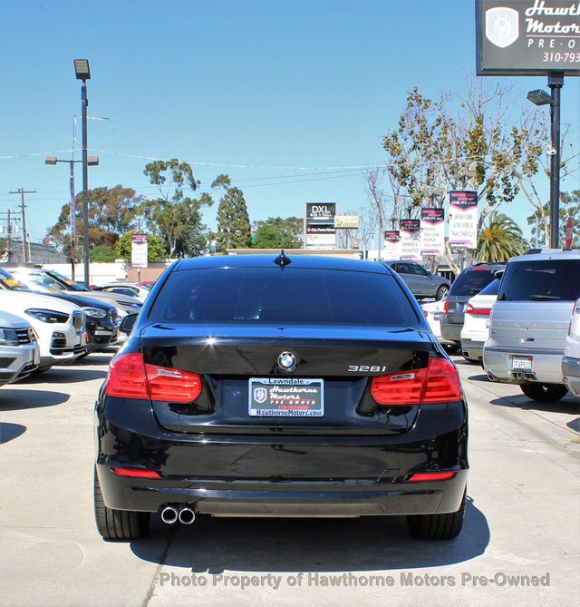 2013 BMW 3 Series 328i - 22990854 - 3