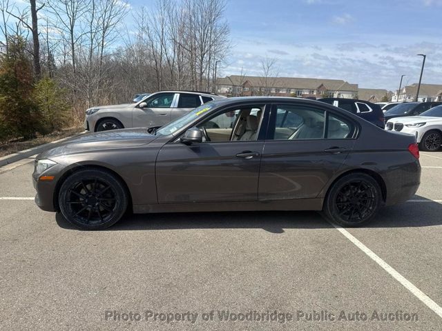 2013 BMW 3 Series 328i xDrive - 23002393 - 3