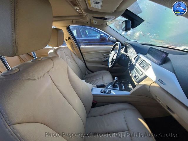 2013 BMW 3 Series 328i xDrive - 23011416 - 10