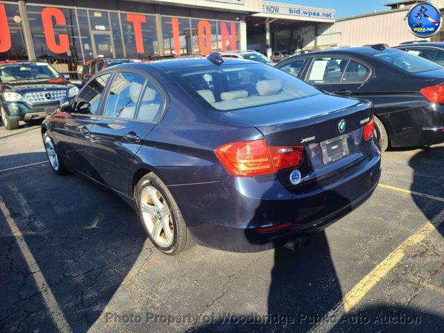 2013 BMW 3 Series 328i xDrive - 23011416 - 4