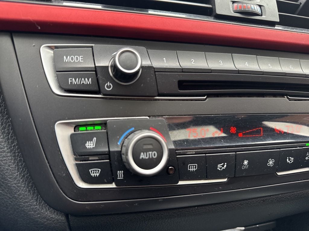 2013 BMW 3 Series 328i xDrive - 22988301 - 12