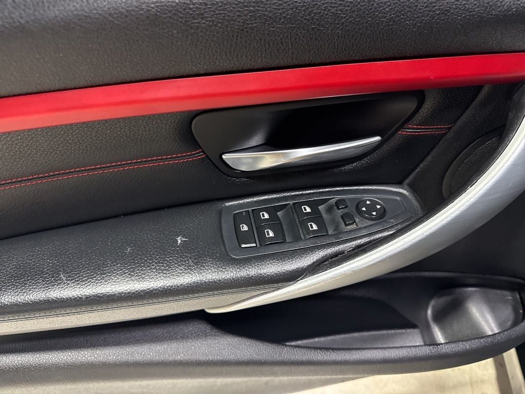 2013 BMW 3 Series 328i xDrive - 22988301 - 31